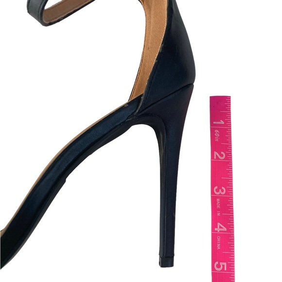 Charlotte Russe Black Heel - Picture 4 of 6